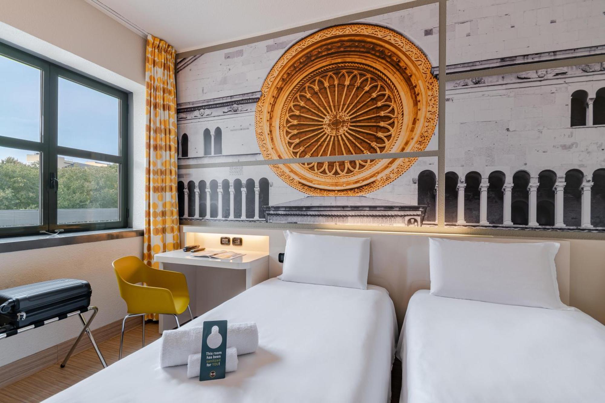 B&B Hotel Cremona Buitenkant foto