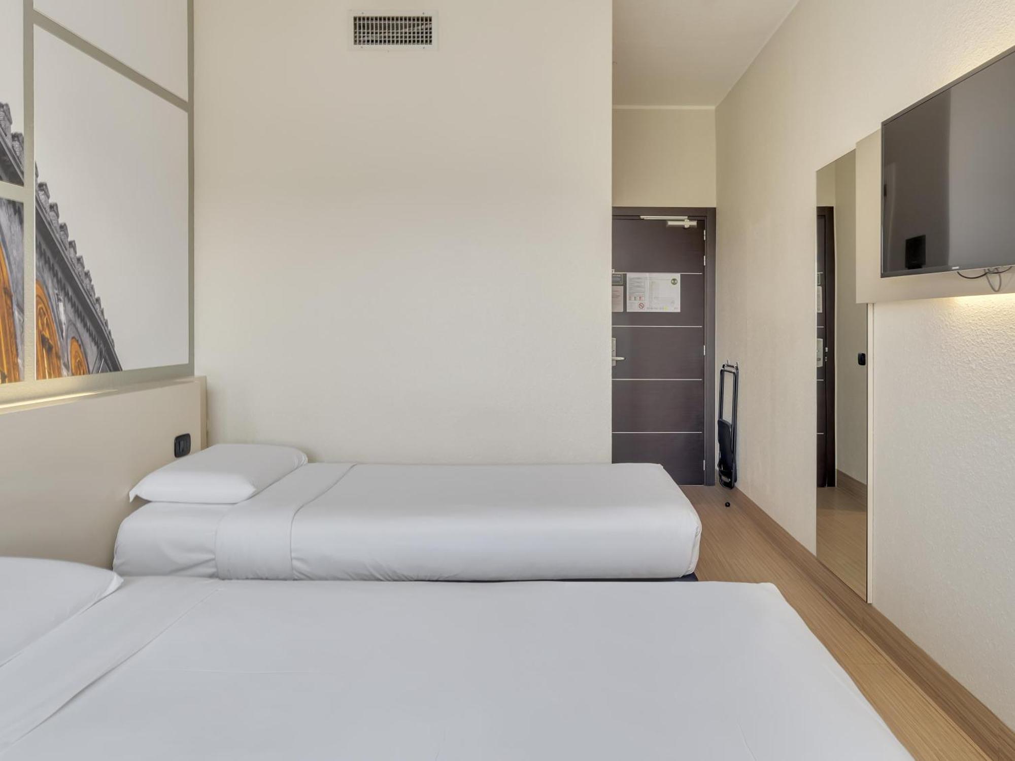 B&B Hotel Cremona Buitenkant foto