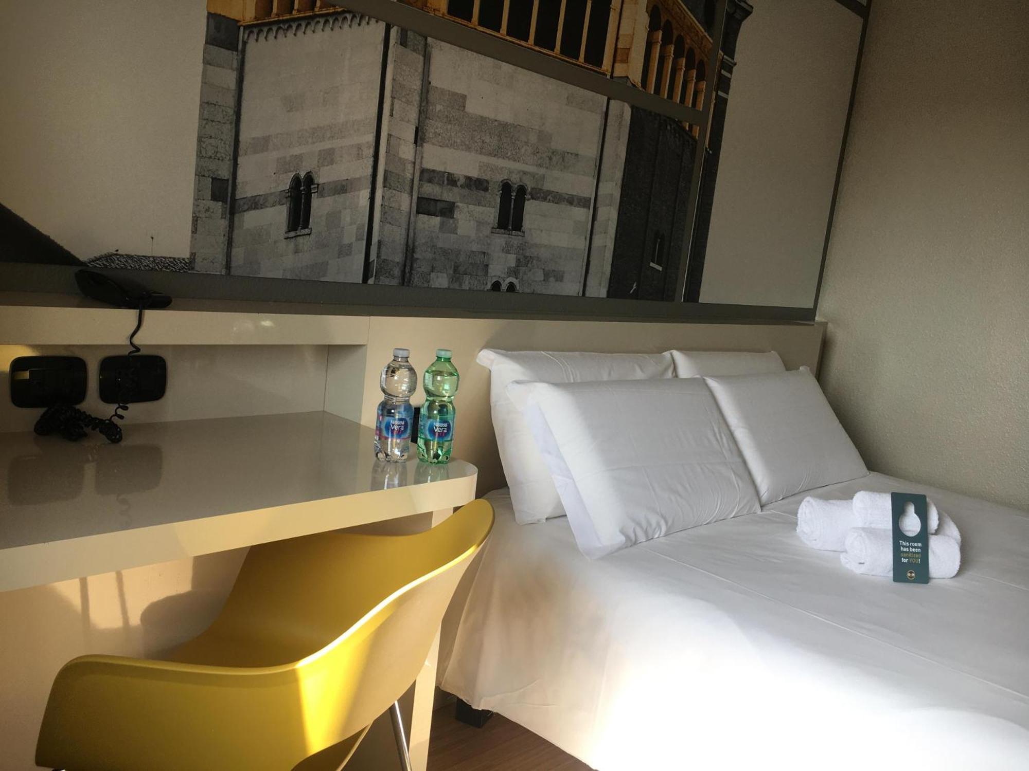 B&B Hotel Cremona Buitenkant foto